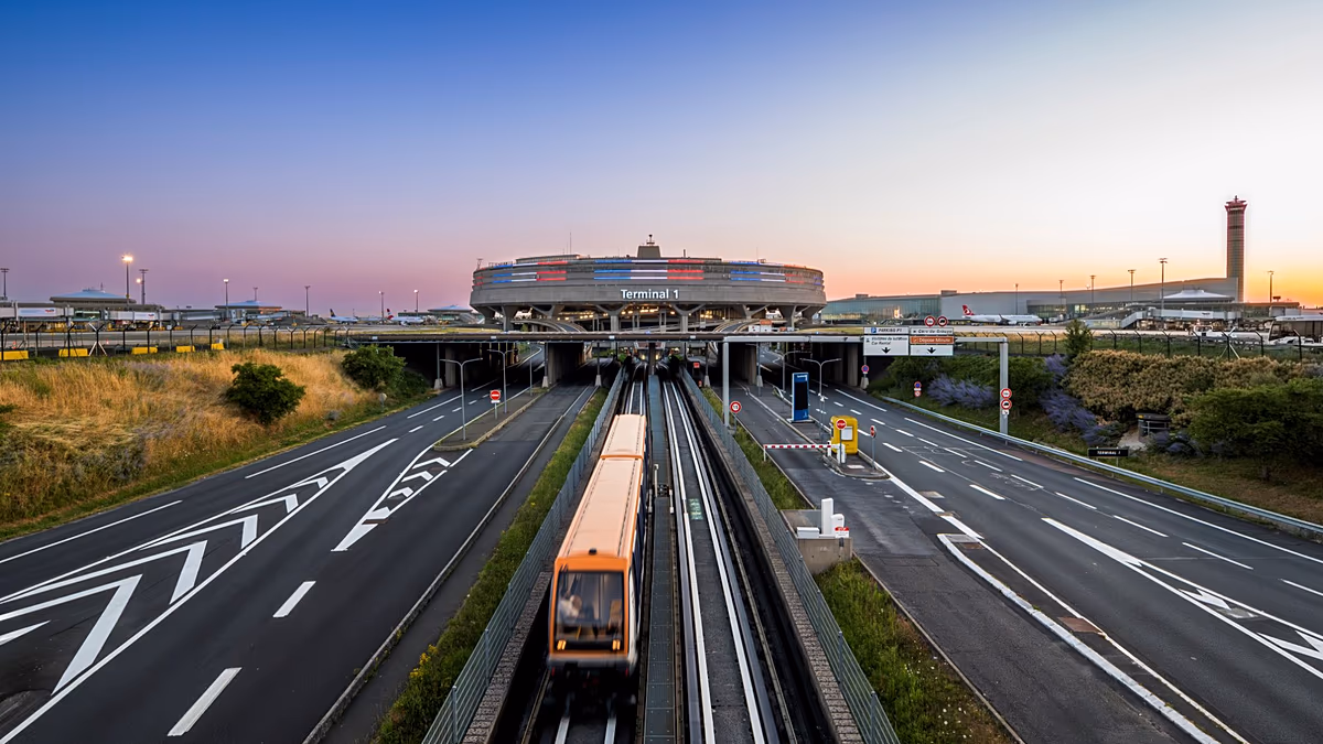 Le nouveau train express de l'aéroport de Paris a une date de lancement – ​​voici ce que vous devez savoir