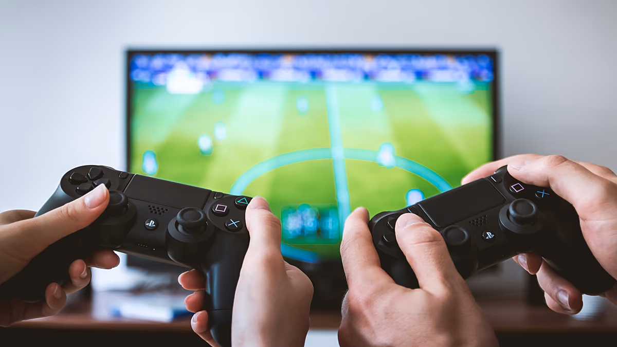 Les hausses de prix du PlayStation Plus suscitent des réactions négatives de la part des joueurs alors que Sony augmente son abonnement