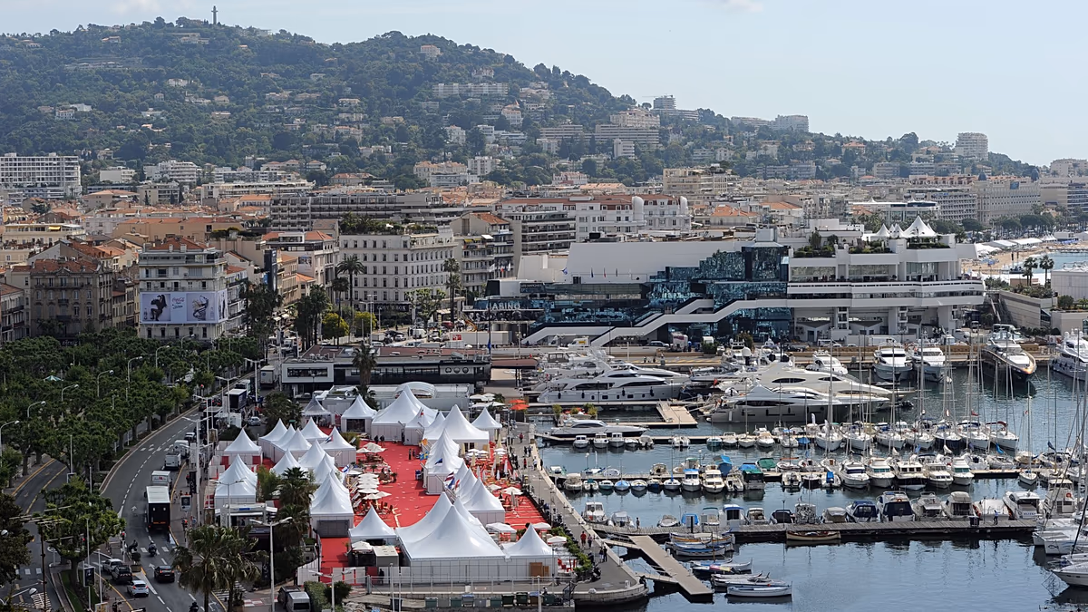 Les jets privés affluant à Cannes sont qualifiés d'"obscènes" alors que la crise du carburant suscite des craintes de pénurie alimentaire