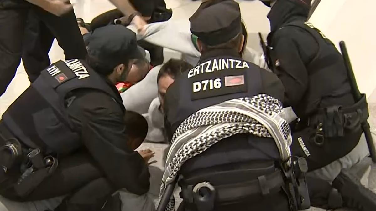 Les militants de la flottille pour Gaza ont été confrontés à des violences policières à leur retour en Espagne. Israël : « C'est de l'hypocrisie »