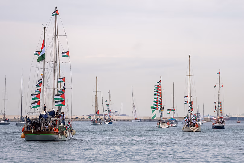 Bateaux transportant des militants et de l'aide humanitaire pour les Palestiniens de Gaza dans le port de Barcelone, le 12 avril 2026