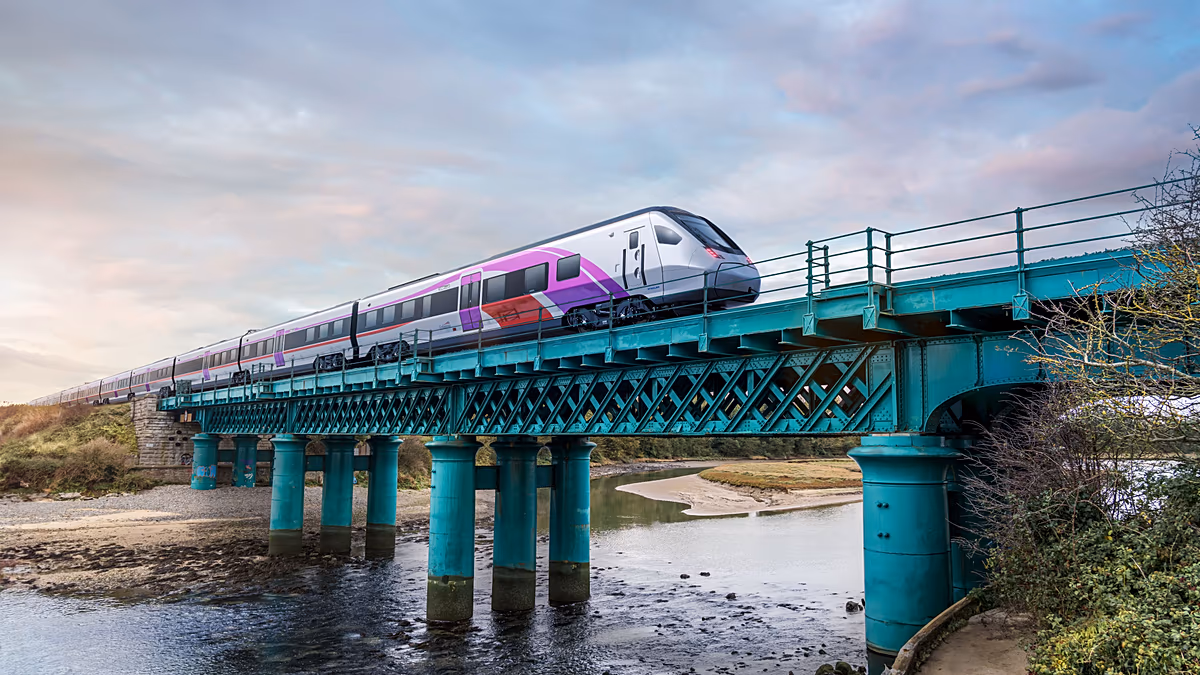 Les trajets en train de Dublin à Belfast devraient tomber en dessous de deux heures dans le cadre d'une révision ferroviaire de 700 millions d'euros