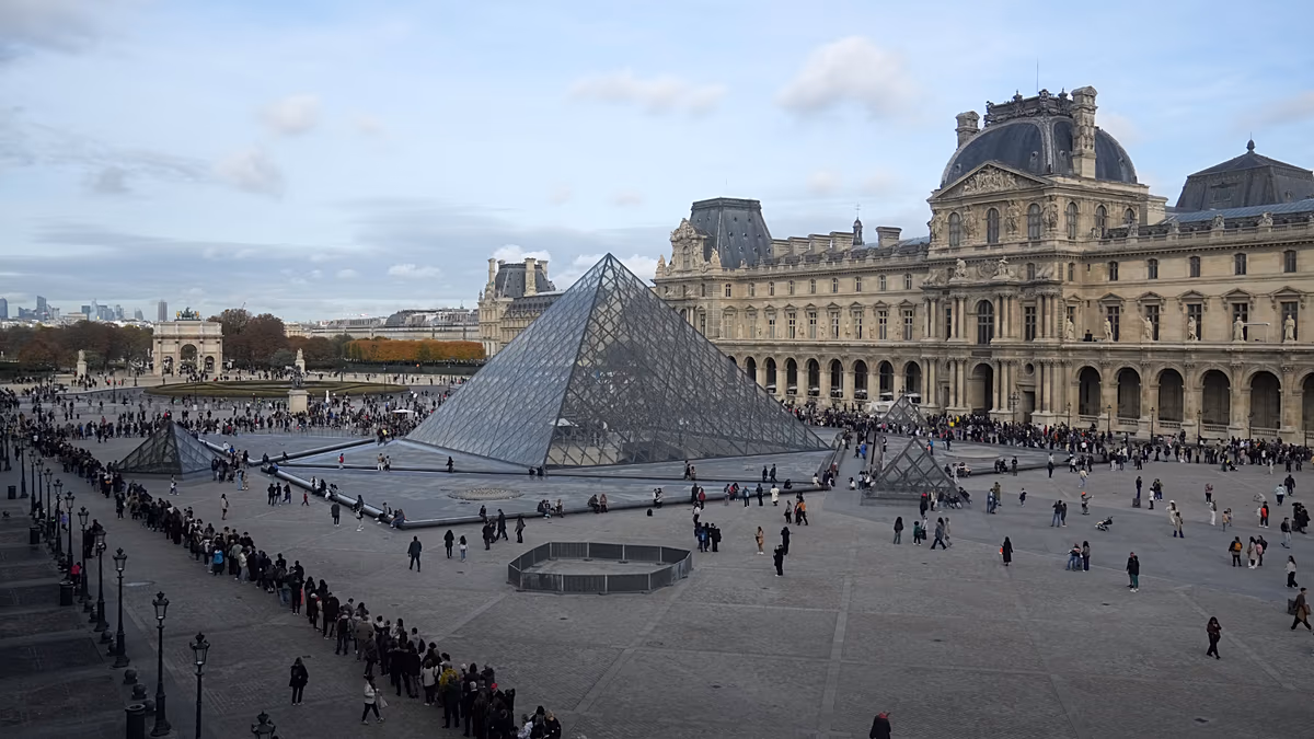 Vol d'un joyau du Louvre : une piste belge relance l'enquête