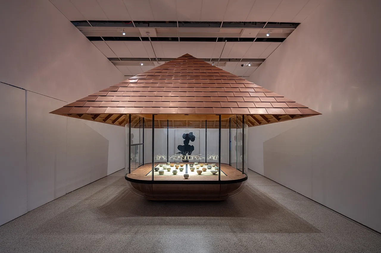 Vue de l'installation de NIGO : From Japan with Love au Design Museum