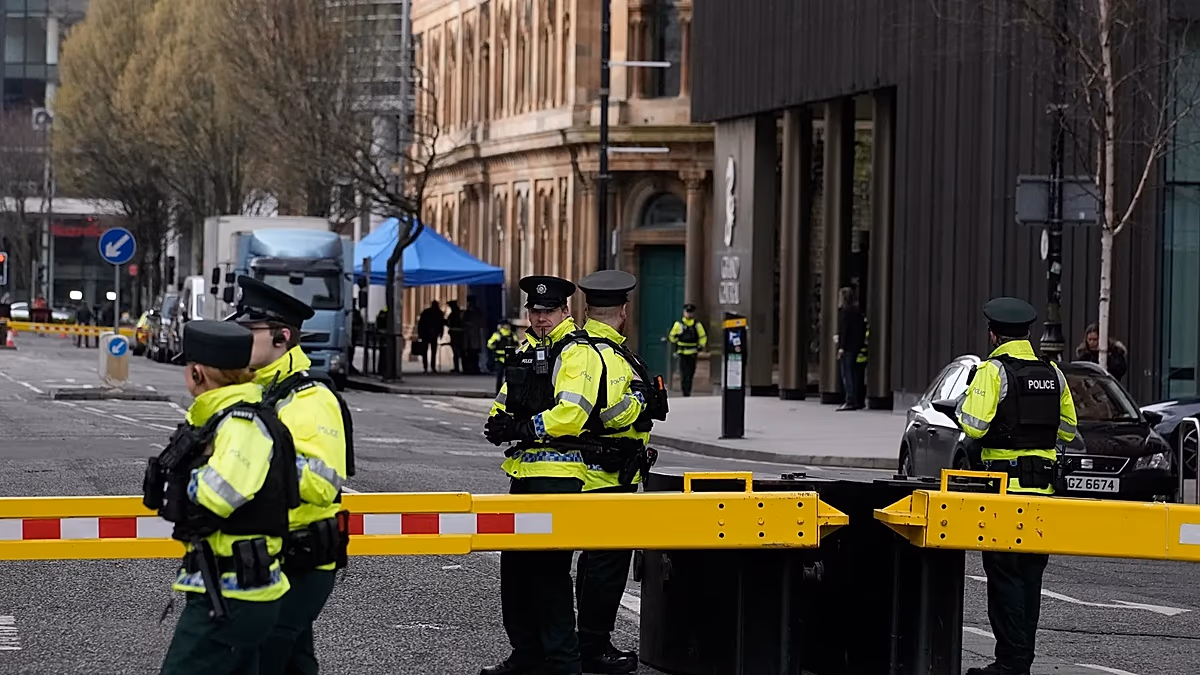 Un homme arrêté après avoir été violemment poignardé à Belfast, selon la police d'Irlande du Nord