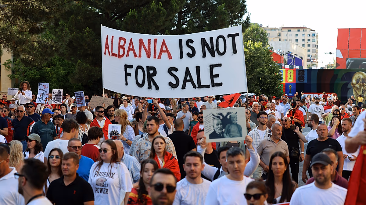 Albanie : les manifestations massives contre l'investissement touristique du gendre de Trump entament leur 14e jour