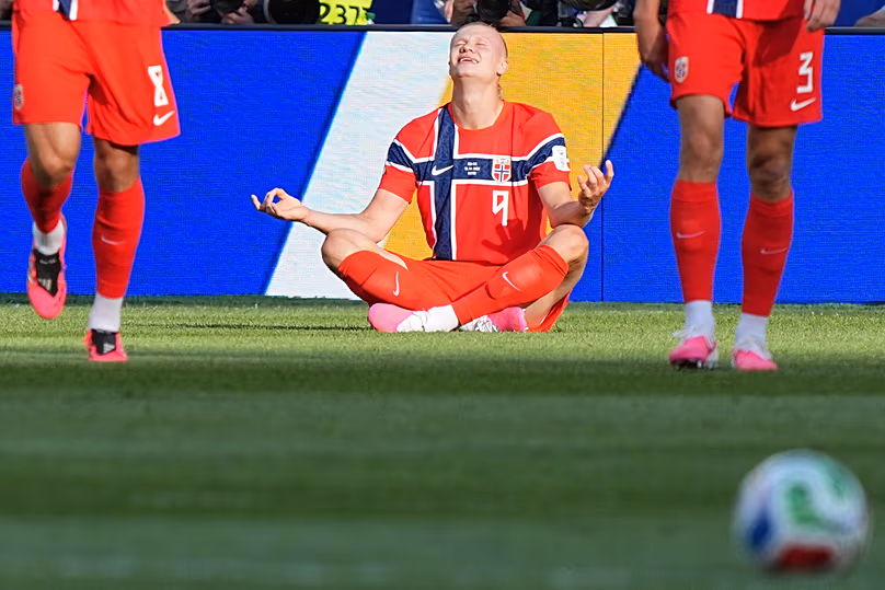 Le Norvégien Erling Haaland célèbre le premier but de son équipe lors du match du Groupe I de la Coupe du monde contre l'Irak à Foxborough, Massachusetts, près de Boston, le mardi 16 juin 2026.