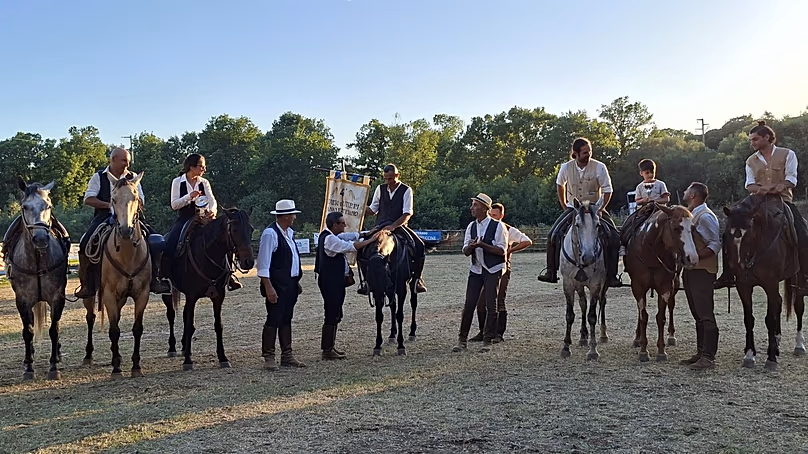Les butteri de l'association Butteri di Canale Monterano pendant
