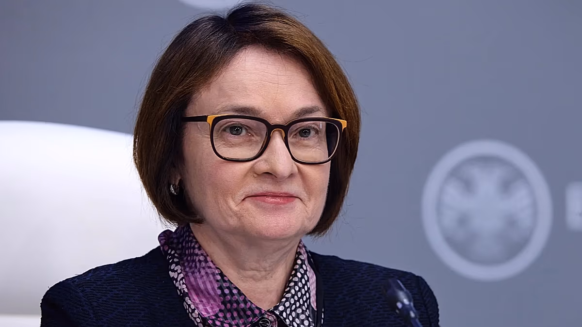 Crise pétrolière et coûts de guerre : la Banque de Russie signale les risques d'une inflation plus rapide