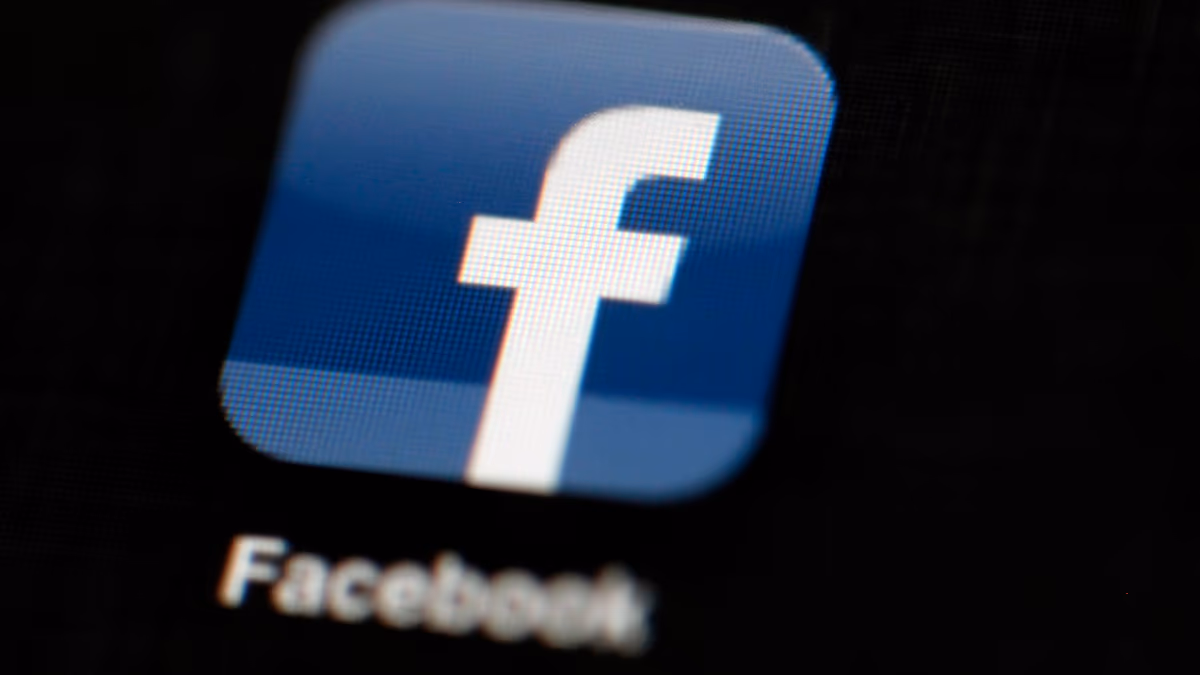 Interdits mais toujours payants : comment les comptes de désinformation continuent de monétiser sur Facebook