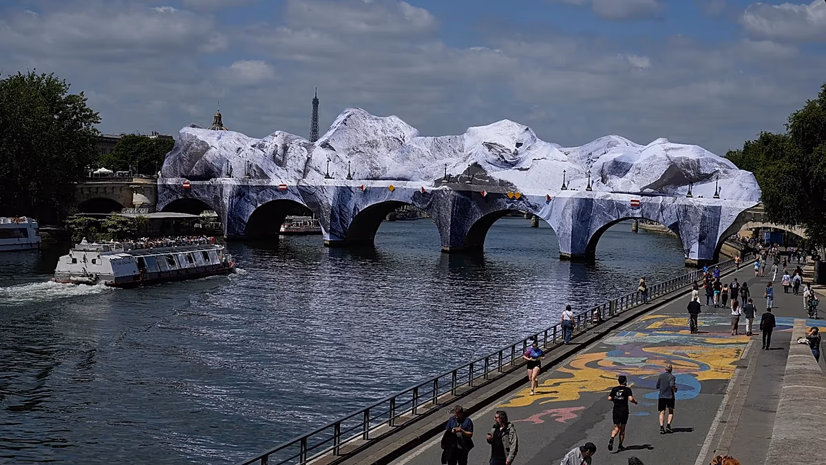 La Caverne du Pont-Neuf endommagée par le vent, la cérémonie d'ouverture reportée