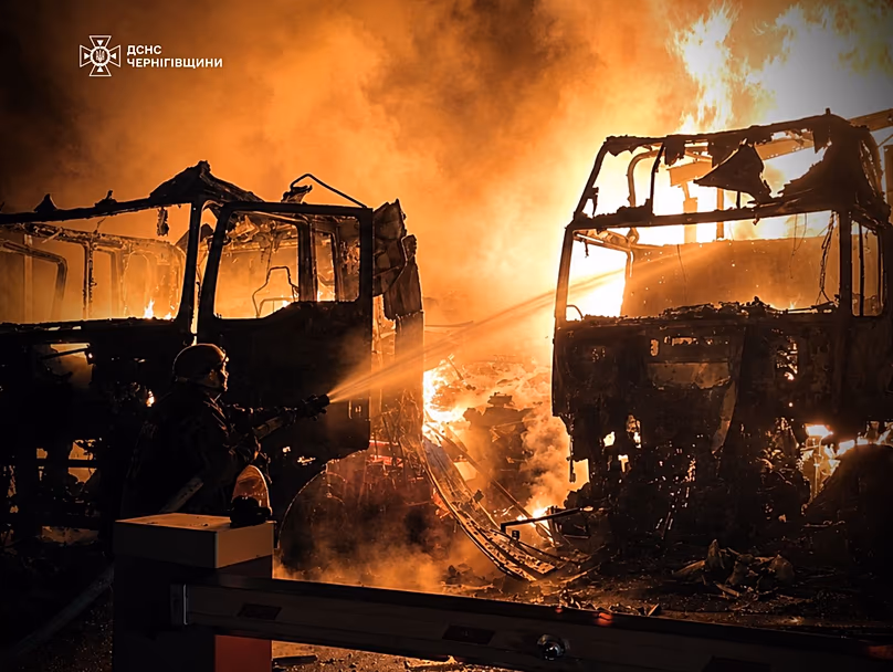 Une frappe de drone russe sur le territoire d'une entreprise du district de Koryukivskyi, région de Tchernihiv, a provoqué un incendie