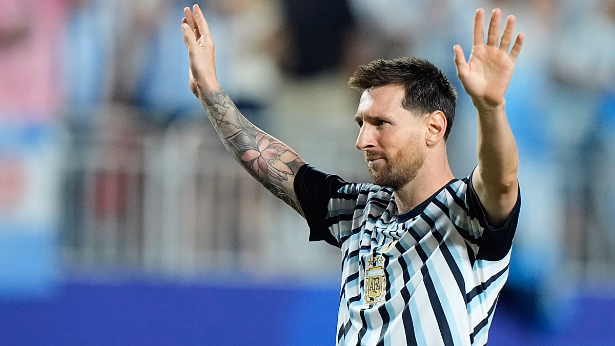 La famille de Messi plaide pour « l'humanité » alors que le père du capitaine argentin est confronté à des problèmes de santé