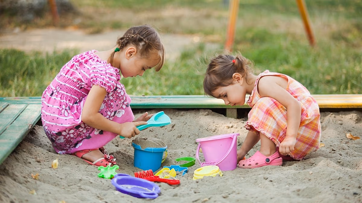 La pauvreté façonne le cerveau des enfants plus que le rôle parental ou le QI, selon une étude