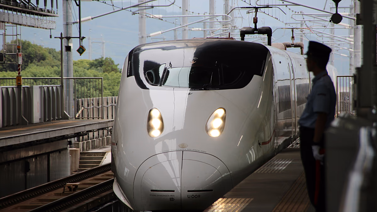Le Japon lance des cabines privées de style aérien pour train à grande vitesse de « classe suprême »