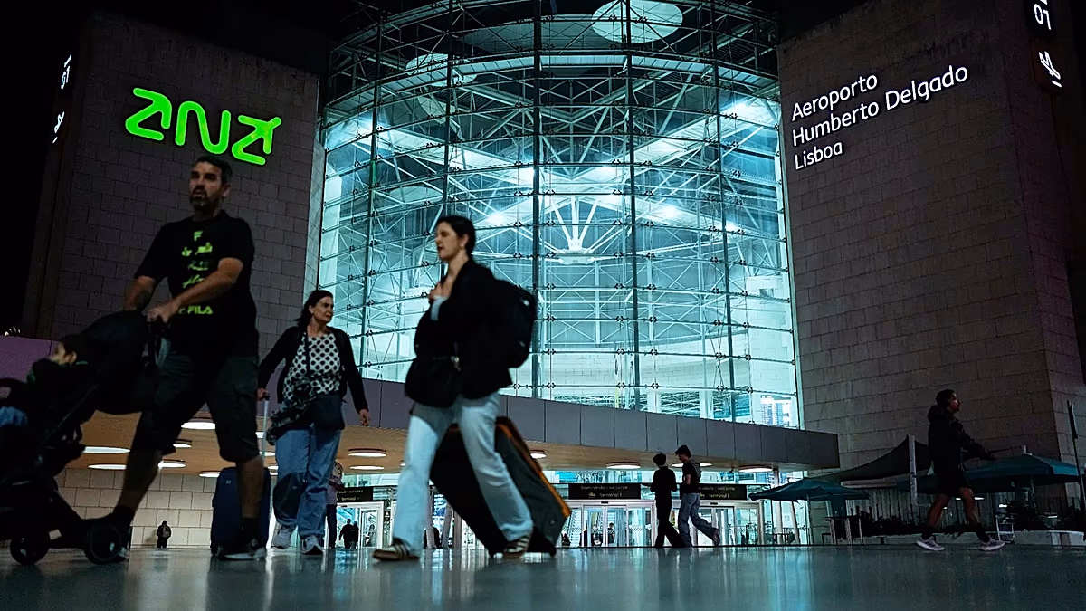 Le Portugal va déployer plus de 300 policiers supplémentaires dans les aéroports cet été pour réduire les files d'attente