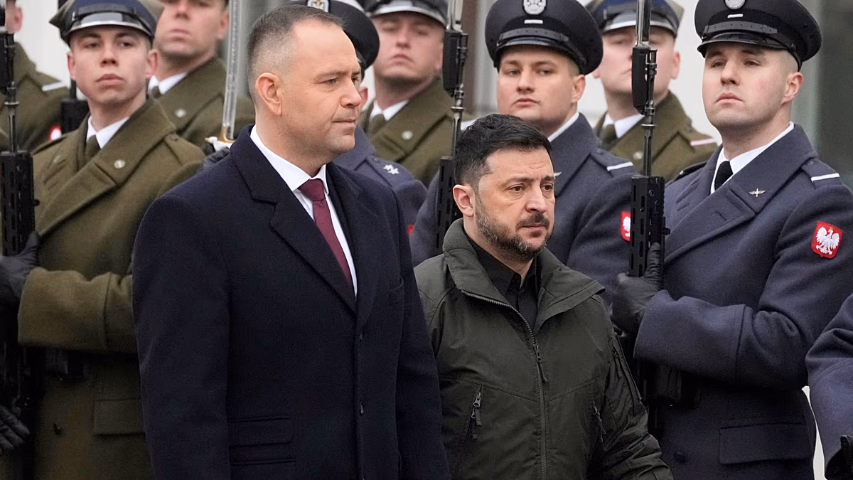 Le président polonais retire à Zelensky la plus haute distinction d'État de Pologne
