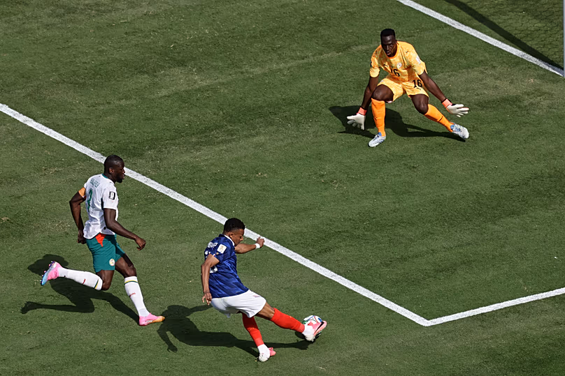 Le Français Kylian Mbappe marque son premier but lors du match du Groupe I de la Coupe du monde contre le Sénégal à East Rutherford, dans le New Jersey, près de New York, le mardi 16 juin 2026.