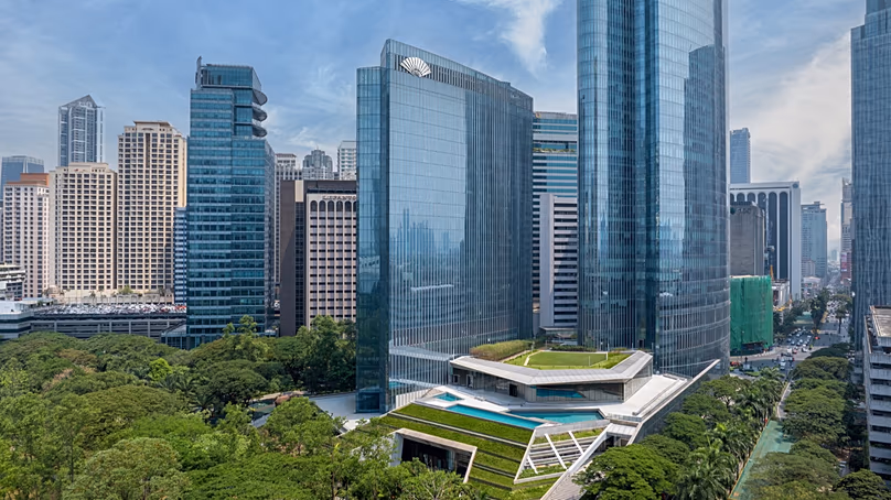 Mandarin Oriental Makati, Manille s'élèvera au-dessus du parc urbain de la ville, Ayala Triangle Gardens