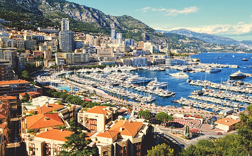 Monaco est connue pour ses paillettes et son glamour – et ses prix exorbitants