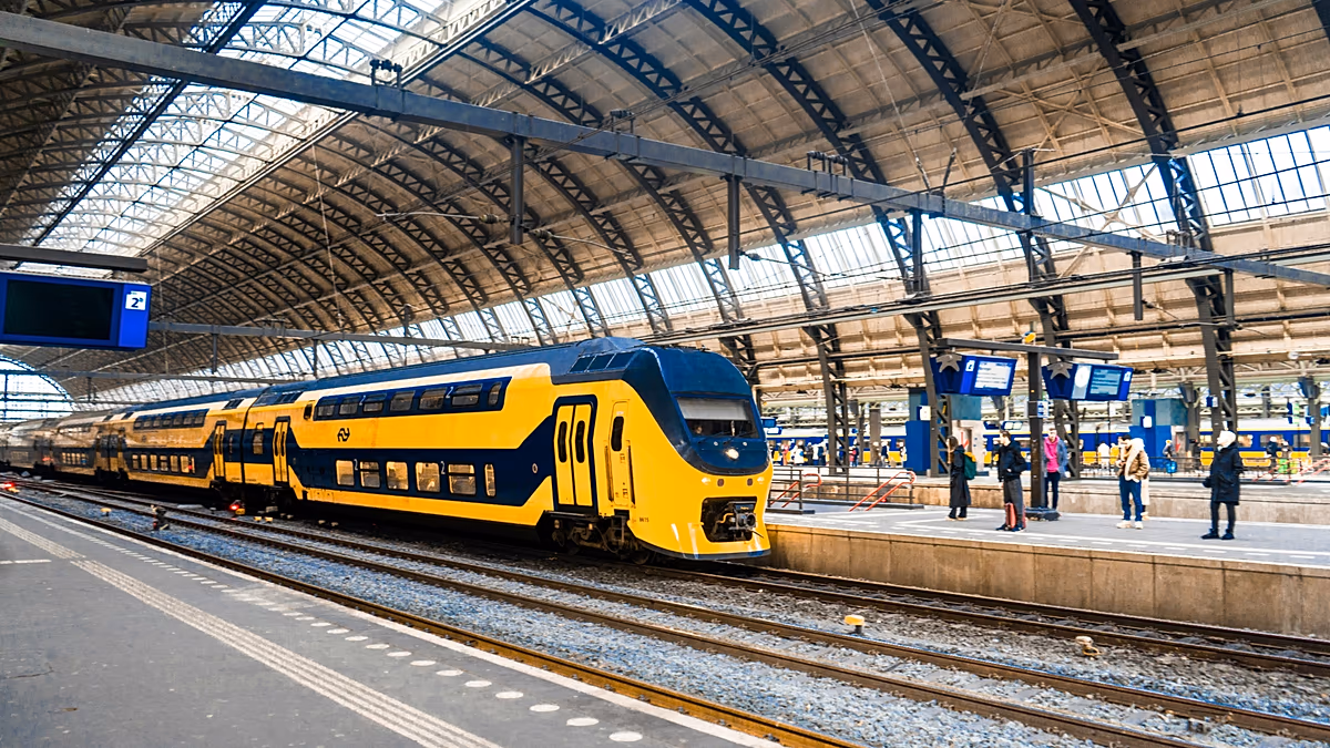 Vous pouvez voyager partout aux Pays-Bas en train pour 49 € par mois cet été