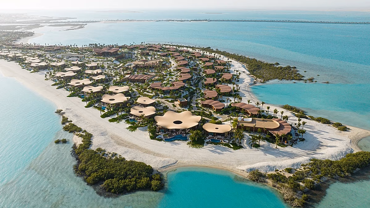 « Maldives du Moyen-Orient » : le projet saoudien de la mer Rouge prend forme