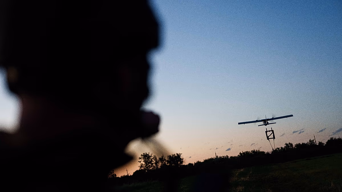 Des frappes de drones ukrainiens ont touché des raffineries du sud de la Russie et le port d'Azov, selon des responsables