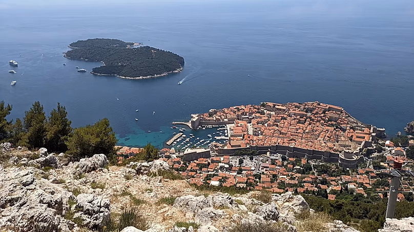 Vues de la vieille ville depuis le mont Srđ