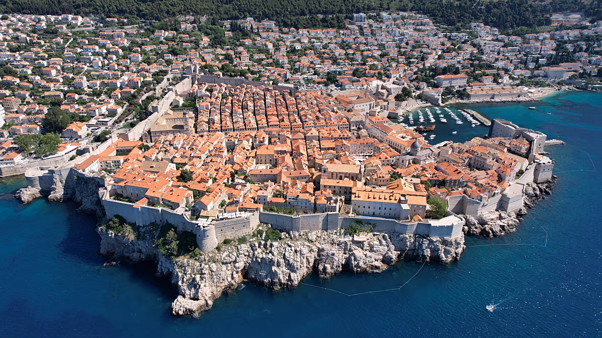 « Respectez la ville » : comment Dubrovnik gère le surtourisme sans perdre son charme