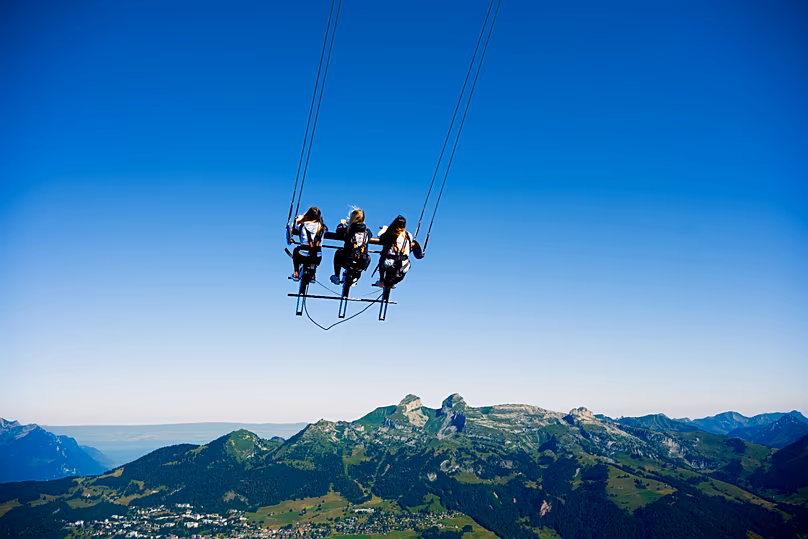 Cette balançoire espère attirer du tourisme au-delà de la saison de ski.