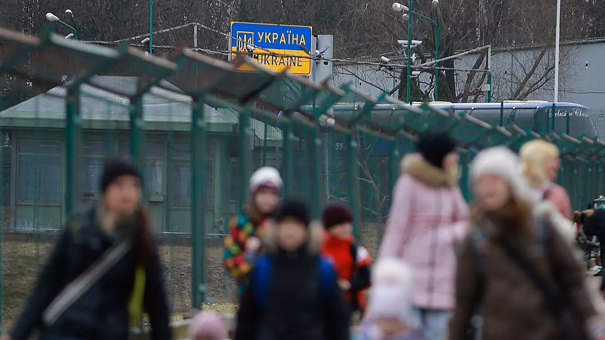 L'UE étend la protection temporaire aux Ukrainiens mais restreint l'accès aux hommes en âge de servir dans l'armée