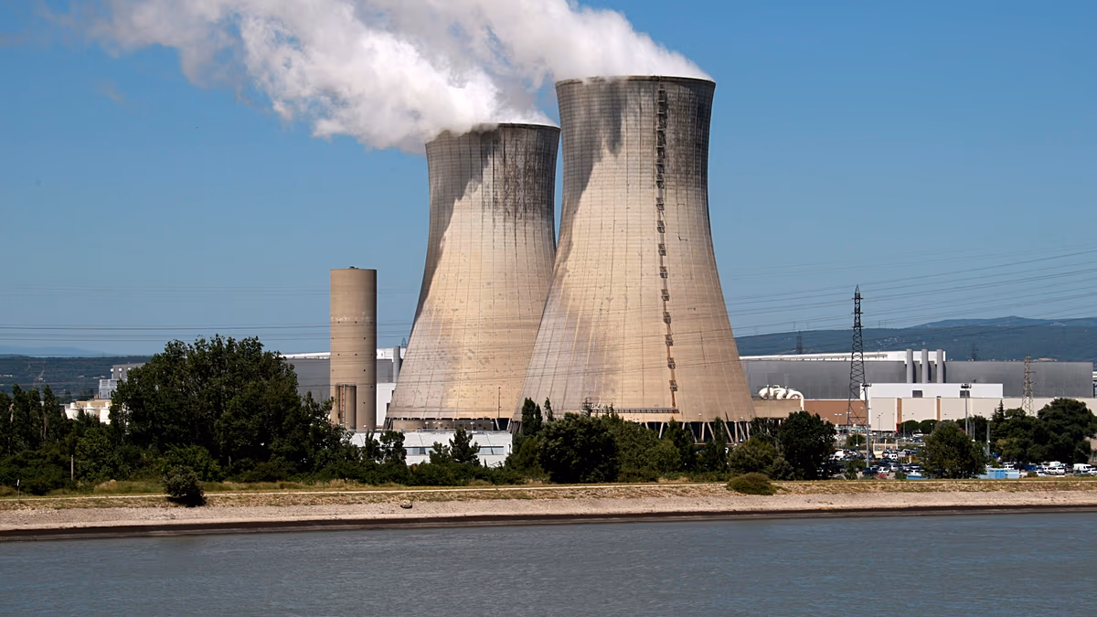 La France ferme ses réacteurs nucléaires alors que la canicule s'intensifie