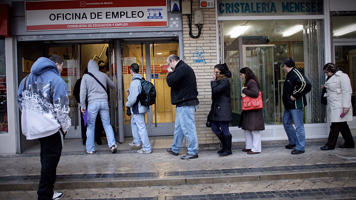 Le nombre total de chômeurs en Espagne tombe sous la barre des 2,3 millions pour la première fois depuis janvier 2008