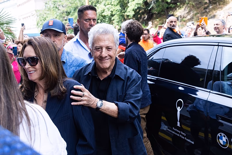 L'acteur américain Dustin Hoffman arrive au festival de Karlovy Vary le 2 juillet 2026