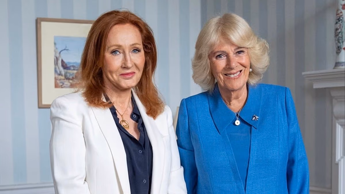 « Terrible jugement » : la reine Camilla fait face à des réactions négatives après sa rencontre royale avec JK Rowling