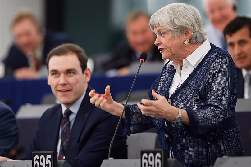 La députée européenne britannique Ann Widdecombe s'exprime lors d'un débat au Parlement européen à Strasbourg, le 14 janvier 2020.