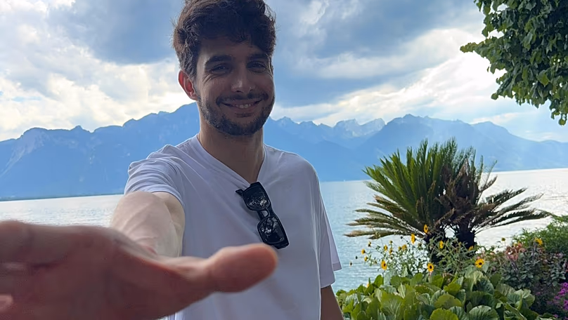 Ayant grandi en Normandie, Ocon vit désormais en Suisse