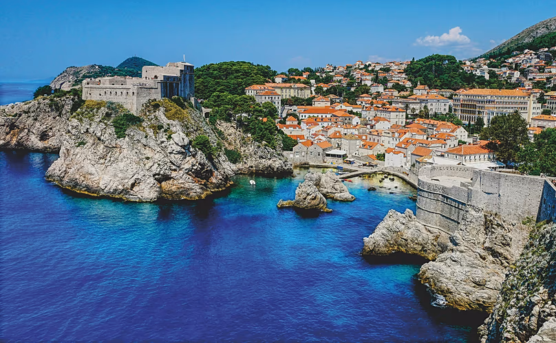 Pag en Croatie est la destination la mieux classée pour un road trip insulaire sans stress en Europe