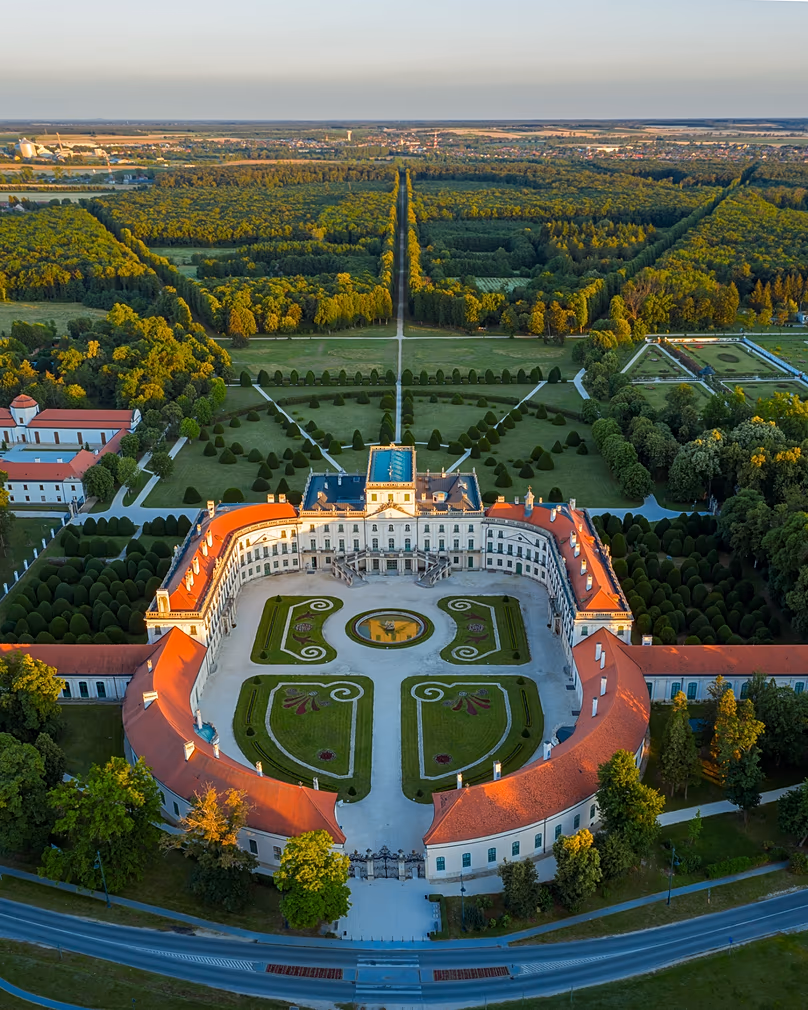 Palais Esterházy, Fertőd