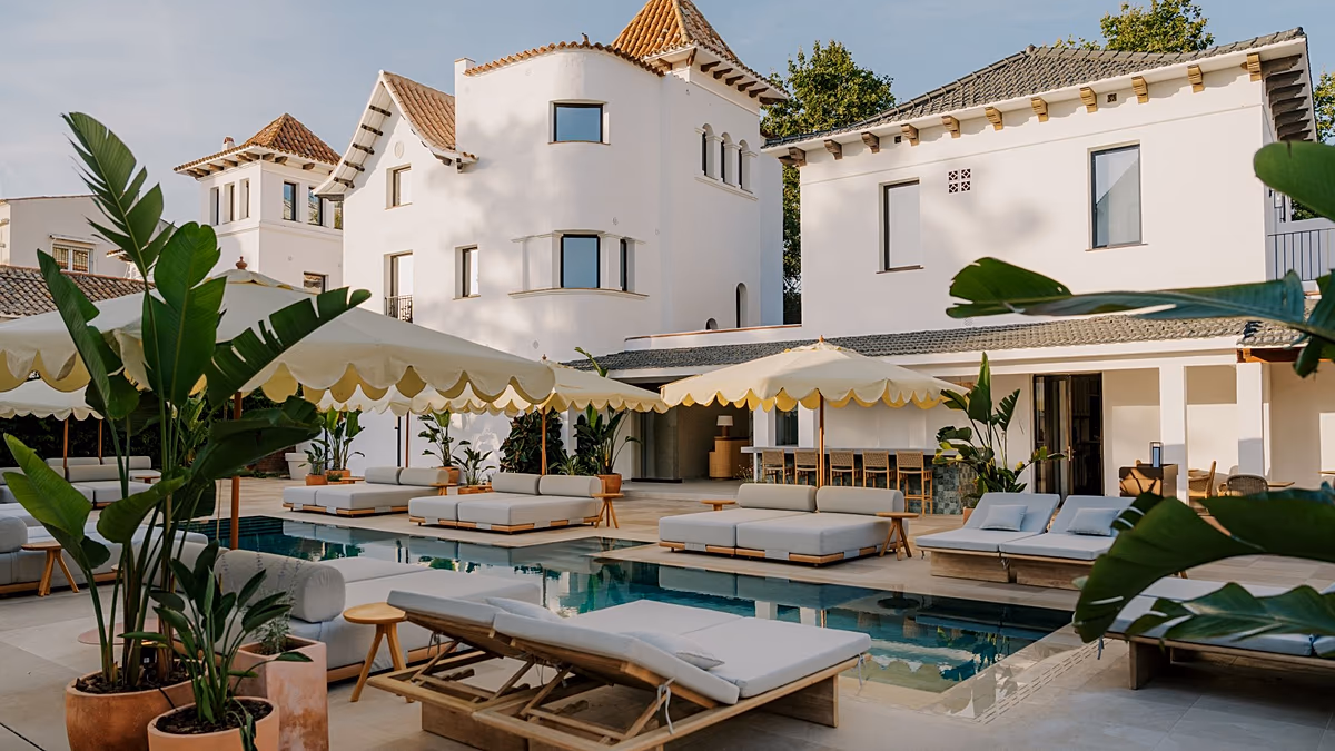Ouverture d'un superbe hôtel réservé aux adultes situé dans des villas historiques à Sitges