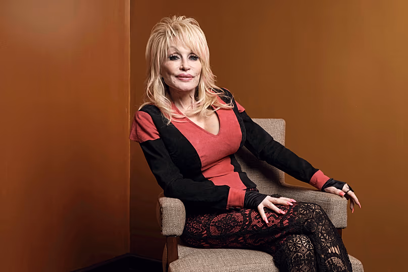 Dolly Parton avant la cérémonie de la Médaille Carnegie de la Philanthropie au Gotham Hall de New York - 13 octobre 2022