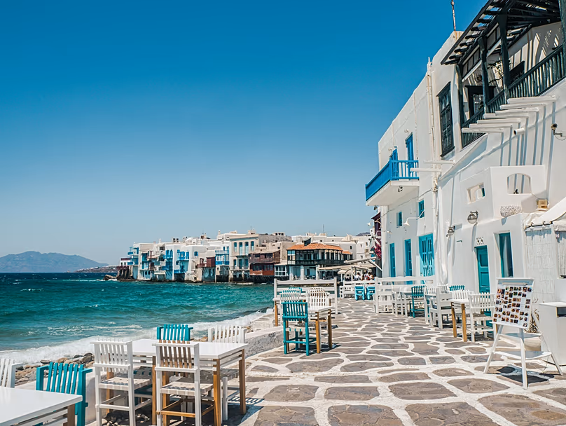 En deuxième position se trouve Mykonos en Grèce, avec une note globale de 87,3/100.