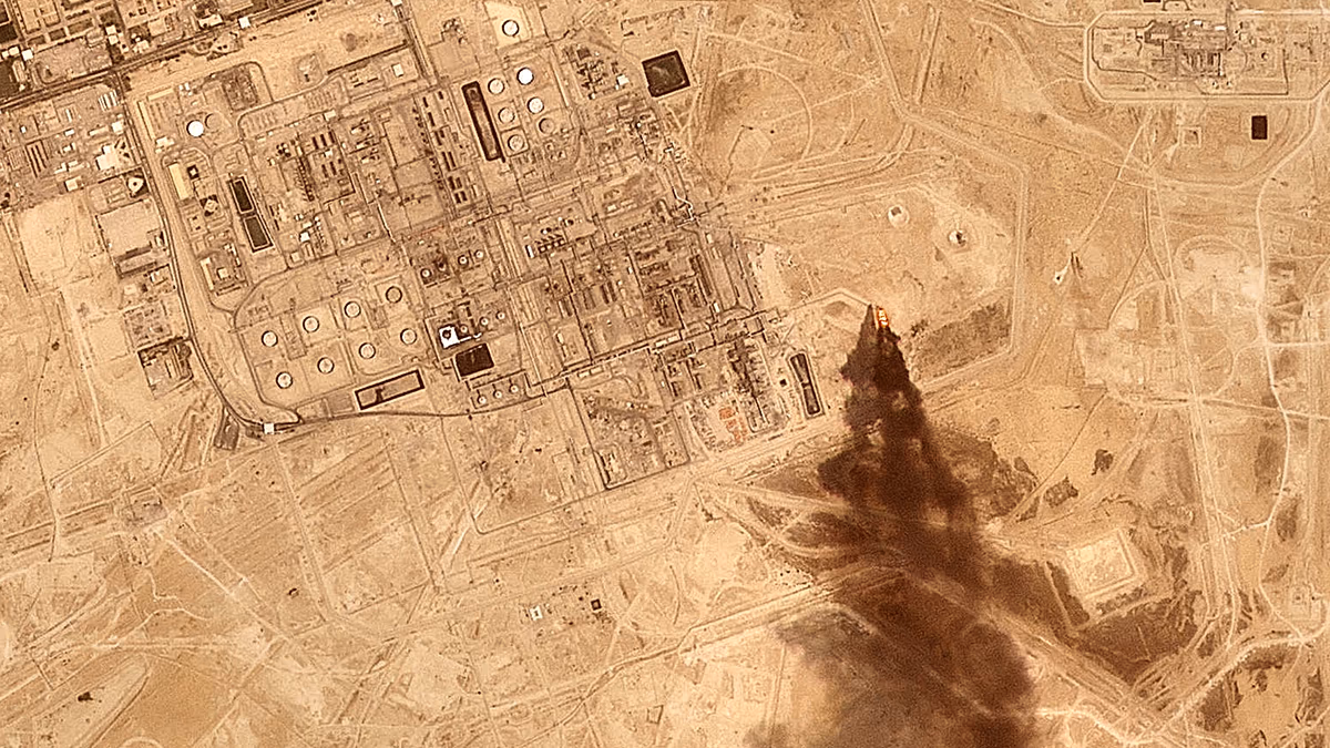 L'attaque des Houthis au Yémen fait 11 morts et frappe une raffinerie saoudienne