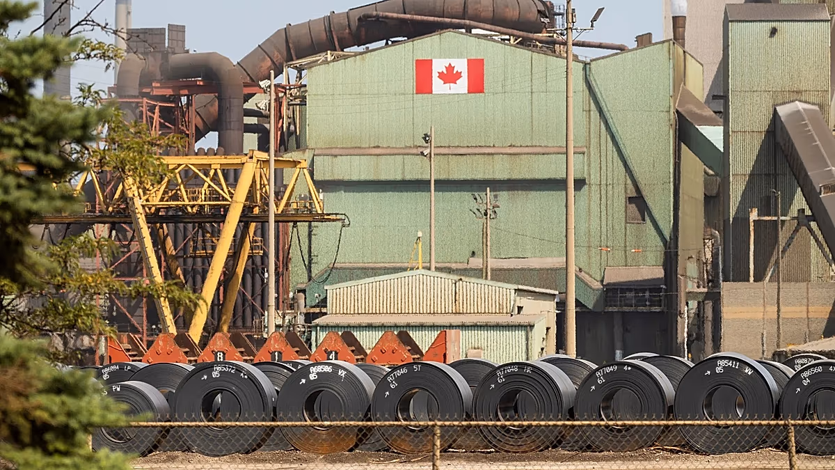 Le Canada riposte avec des droits de douane allant jusqu'à 50 % sur les produits américains alors que la guerre commerciale s'intensifie