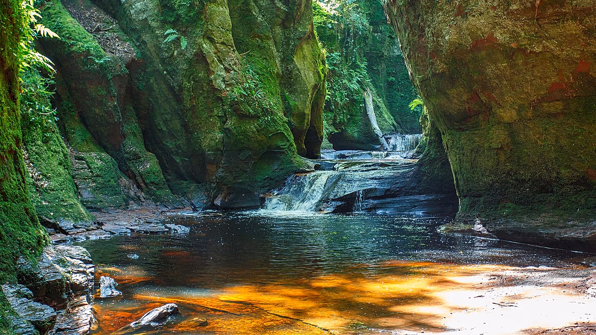 Le « Grand Canyon » d'Écosse à vendre : le lieu de beauté présenté dans Outlander arrive sur le marché