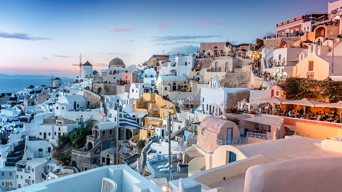 Le boom du tourisme en Grèce devrait se poursuivre jusqu'en 2027 alors que les Européens cherchent à visiter et à revisiter