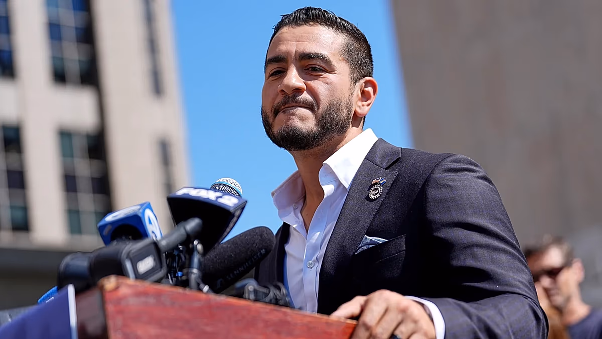Le démocrate de gauche Abdul El-Sayed bat le candidat de l'establishment sous le choc de sa victoire aux primaires du Michigan