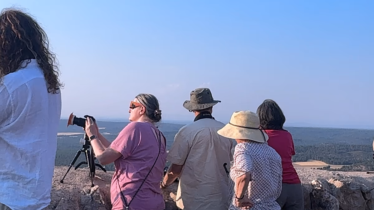 L'éclipse solaire du 12 août amène des milliers de touristes à la forteresse Gormaz de Soria