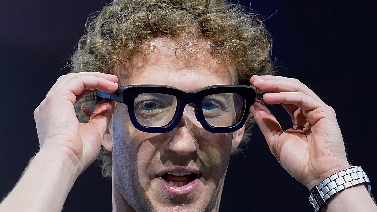 Les cinémas britanniques envisagent d'interdire les « lunettes perverses » Meta en raison de problèmes de piratage et de confidentialité