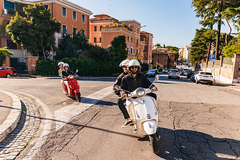 Les fans de Lizzie McGuire peuvent suivre les traces de leur icône lors d'une tournée en Vespa autour de Rome